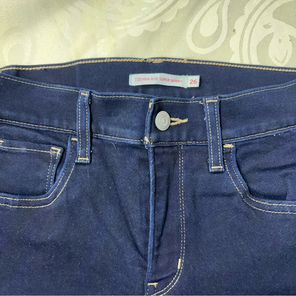 Levi's Women's Dark Blue 720 High Rise Super Skinny - Image 11