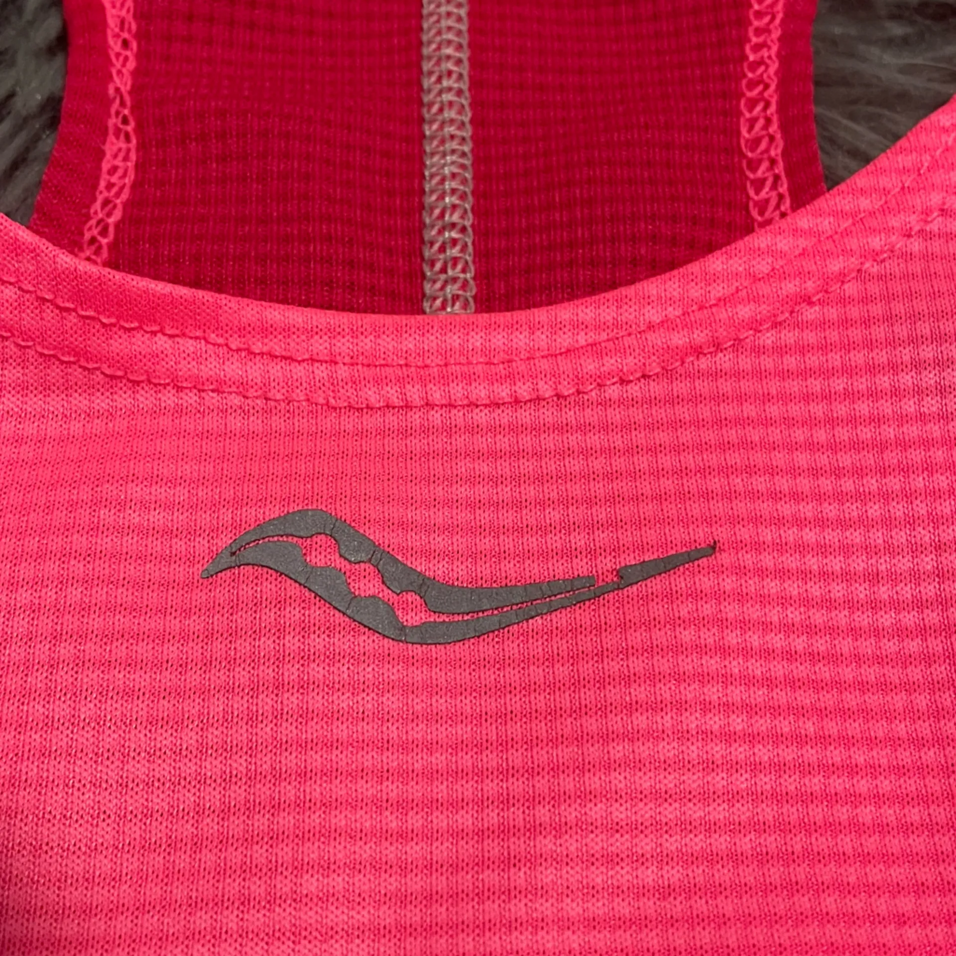 Saucony Women's Vibrant Pink and White Tank Top - Image 6