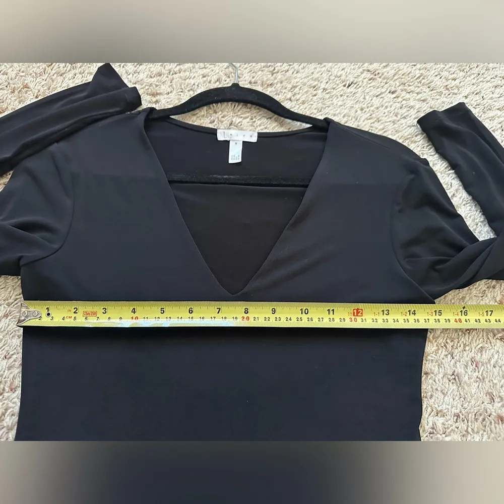 Leith Black Long Sleeve V-Neck Bodysuit Top With Snap Crotch Women's Size Medium - Image 8