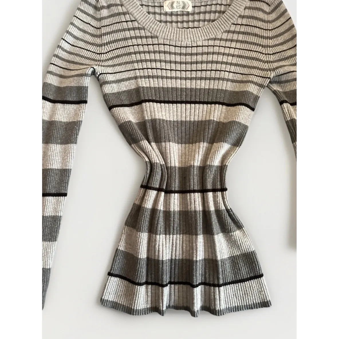 Vintage Y2K 90s Fitted‎ Gray Black Scoop Neck Sweater Preppy Tween Academia L - Image 2