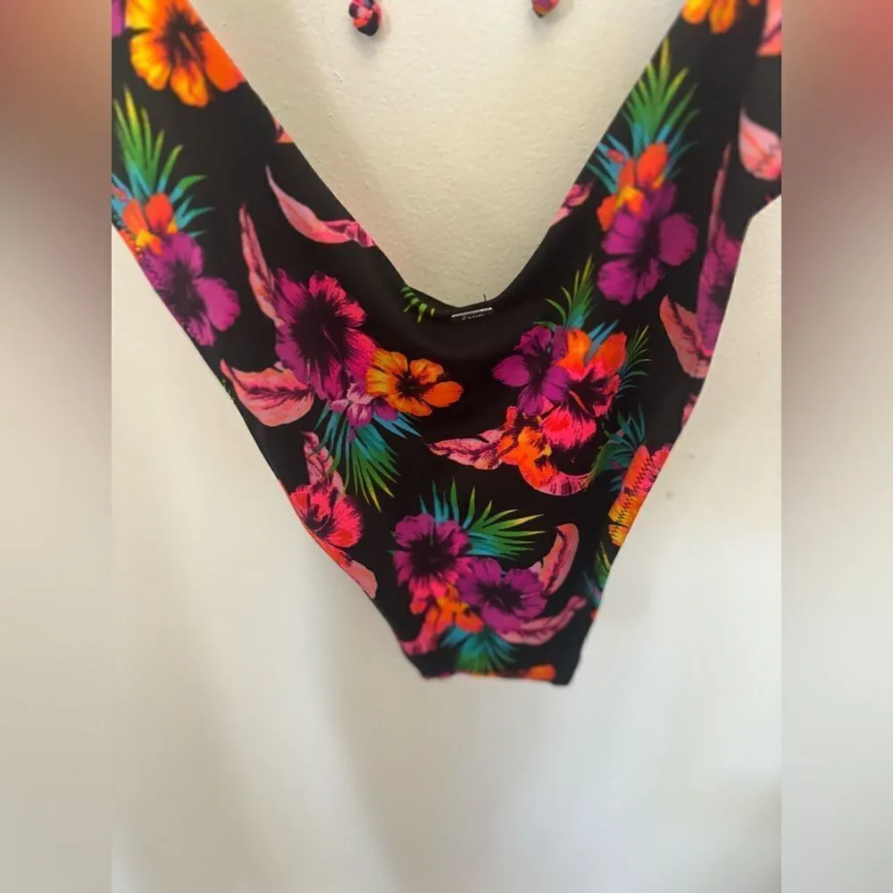 Victoria’s Secret PINK one piece cutout tropical print swimsuit size medium - Image 13