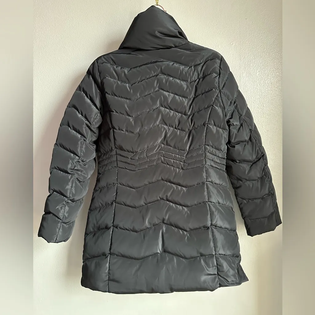 Vuarnet black long puffer jacket size 95 equivalent IS size men’s S or women L - Image 2