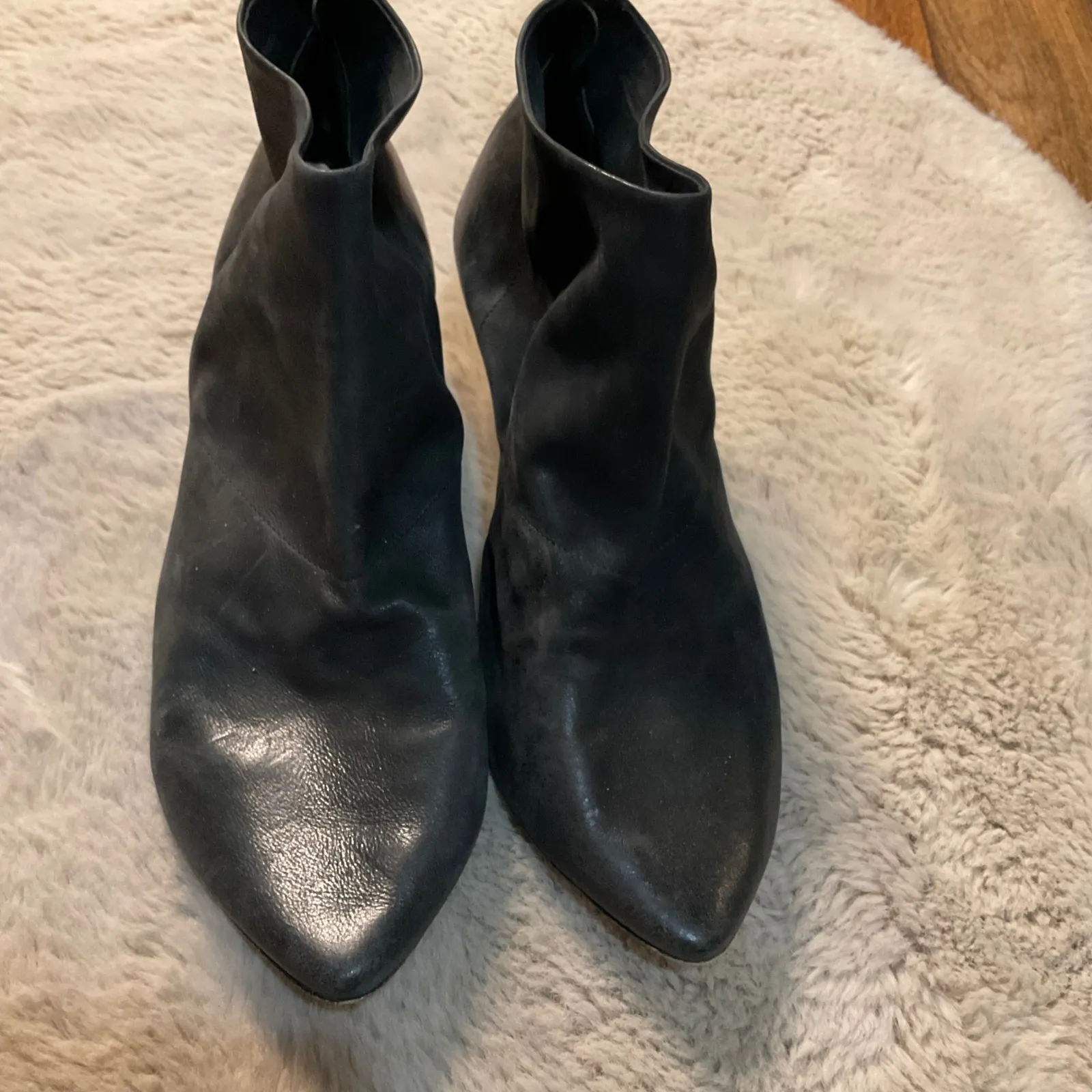 EL Booties Heeled Size 39 Made In Italy Buttery Soft Leather Well Made Black‎ Black - Image 2