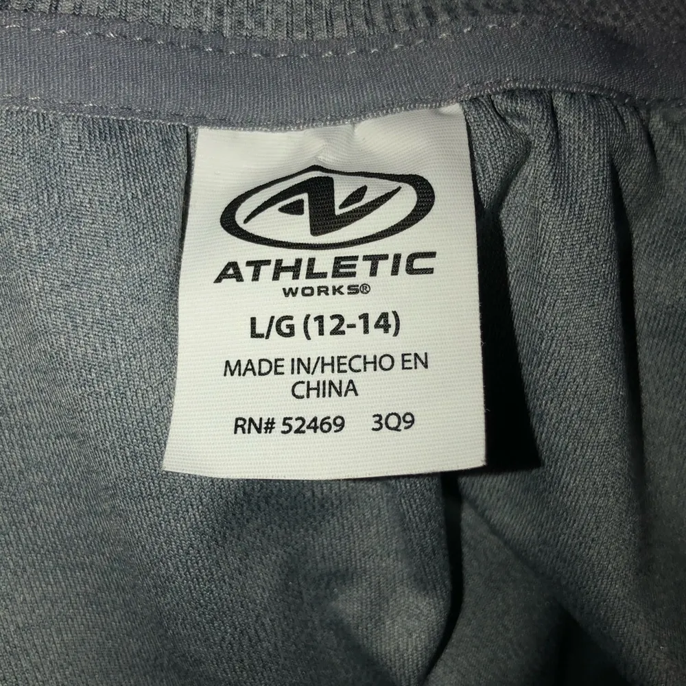 Athletic Works zippered athletic jacket - Image 4