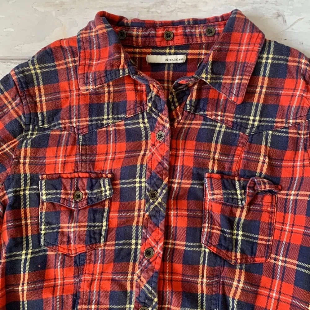River Island Size S/M Womens Red Navy Blue Plaid Flannel Long Sleeve Shirt Small - Image 3
