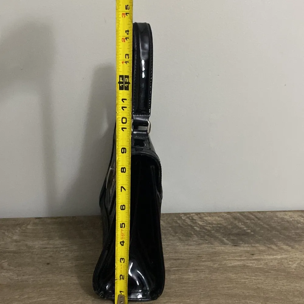 Simply Vera Vera Wang womens black. Floral satchel turn lock hand bag - Image 5