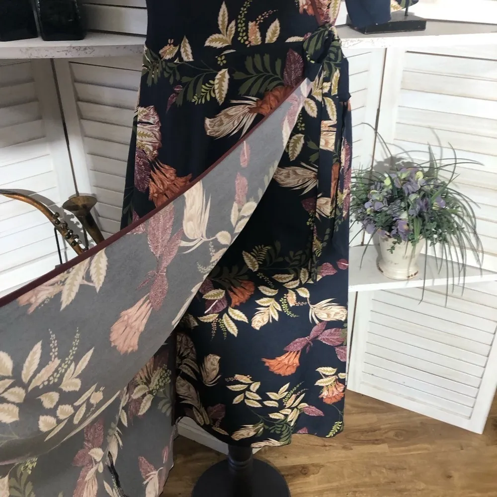 Johnny Was Jade floral pattern rust orange cream navy blue wrap midi dress Sz M - Image 7