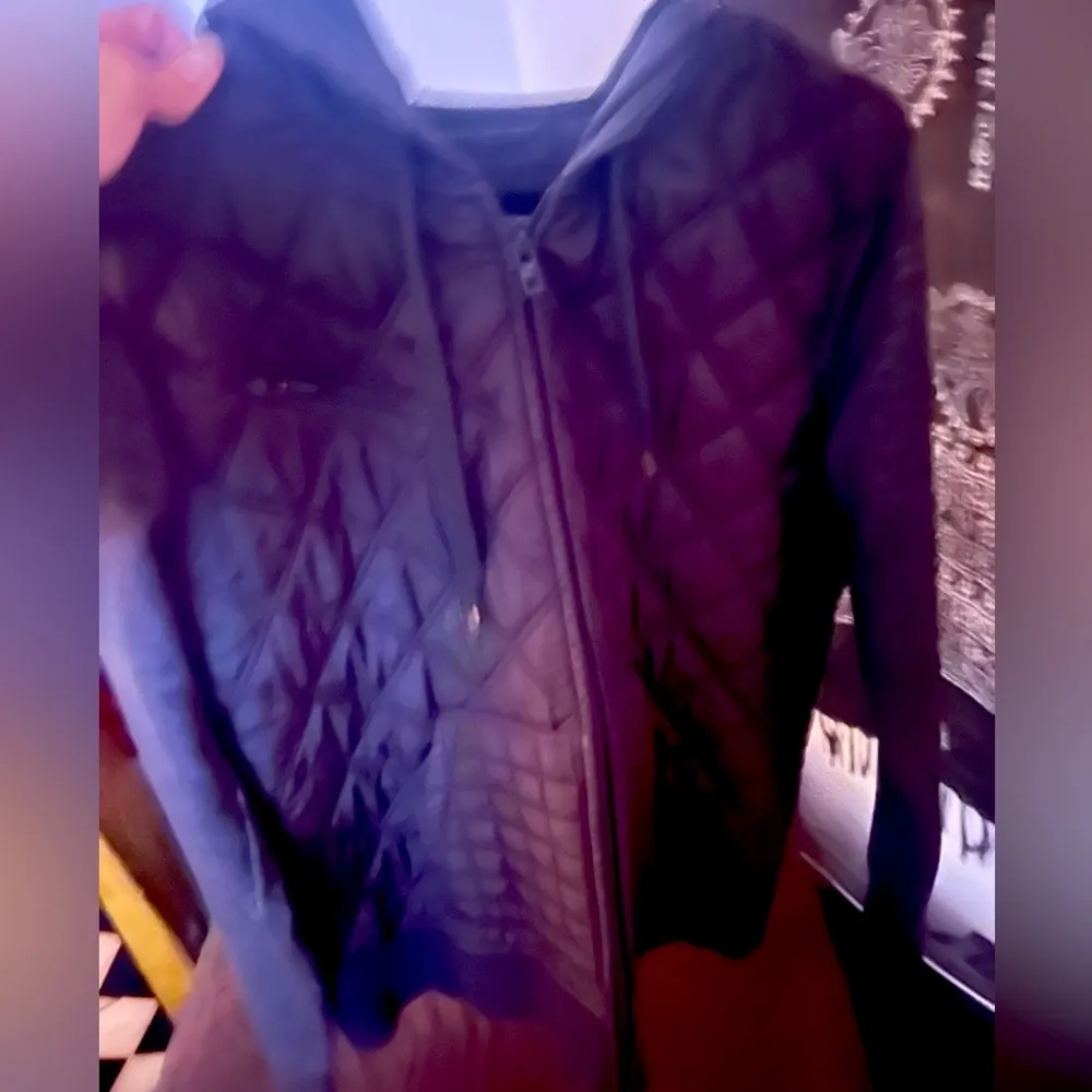 HURLEY Bristol BLK quilted jacker Sz L - Image 4