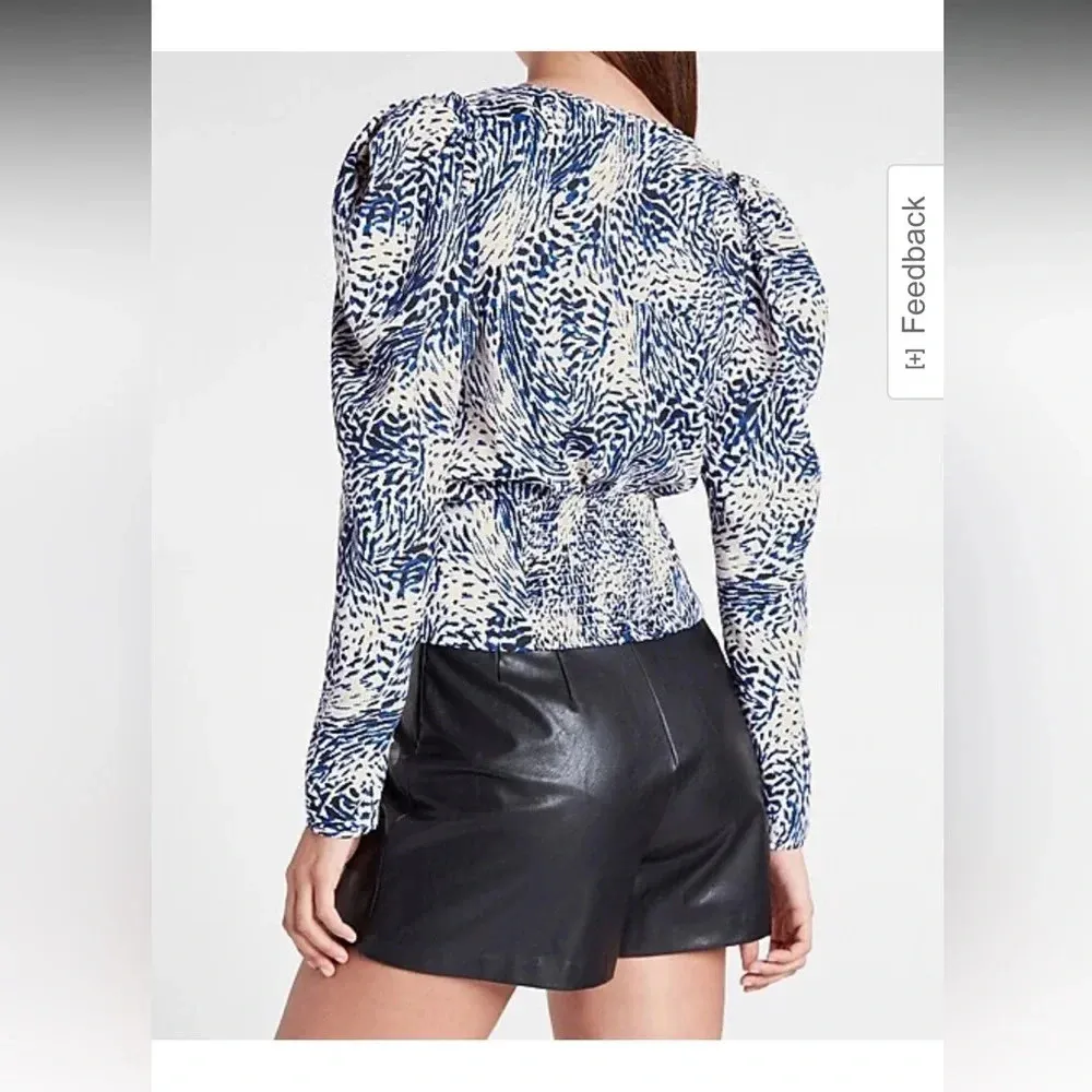 Express XL Printed Puff Sleeve V-Neck Top - Image 2