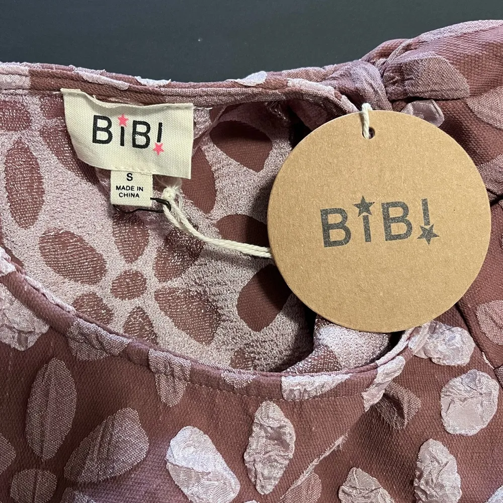 BIBI Balloon 3/4 Sleeve Textured Floral Top Women’s Shirt Size Small NWT - Image 7