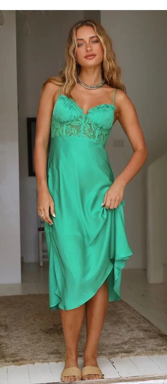 Green Dress - Image 3