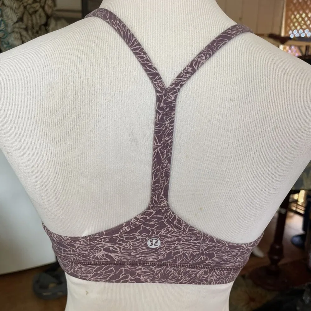 size 12 in EUC
No pads and no rip tag - Image 2