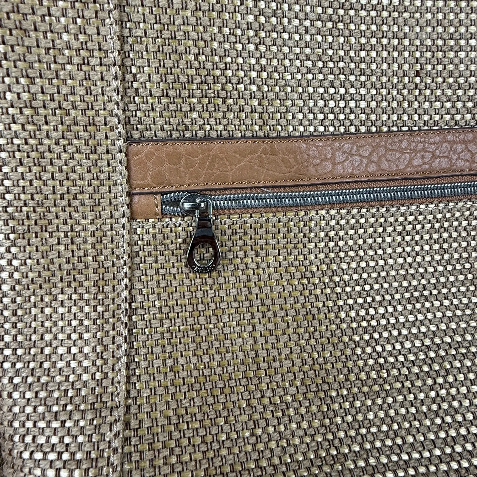 RELIC by FOSSIL Tan Brown‎ Straw Weave Woven Handbag Tote Purse Natural Texture - Image 3