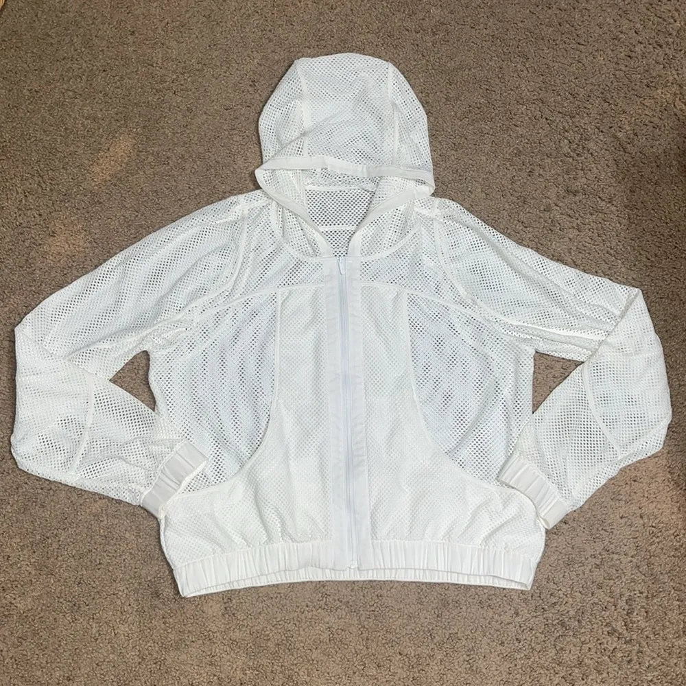 Lululemon Relaxed Fit Mesh‎ Jacket White 8 - Image 3