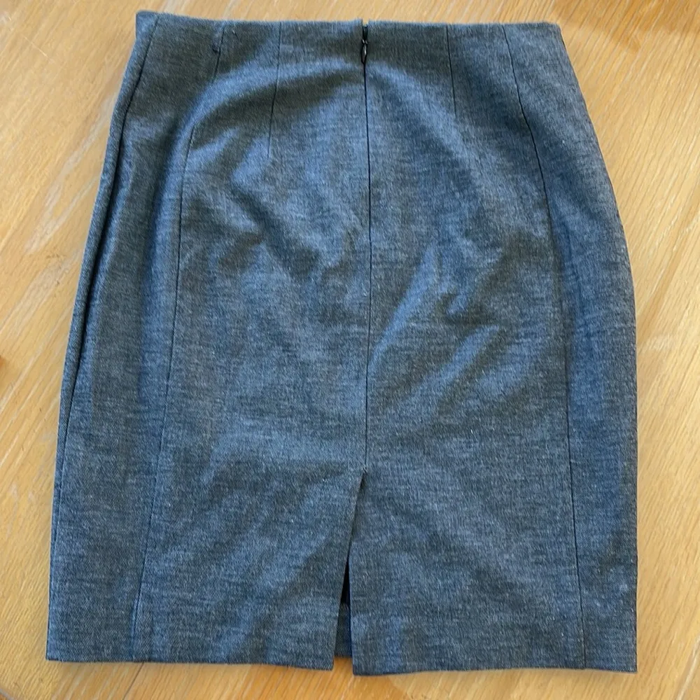 Express Pencil Skirt - Image 3