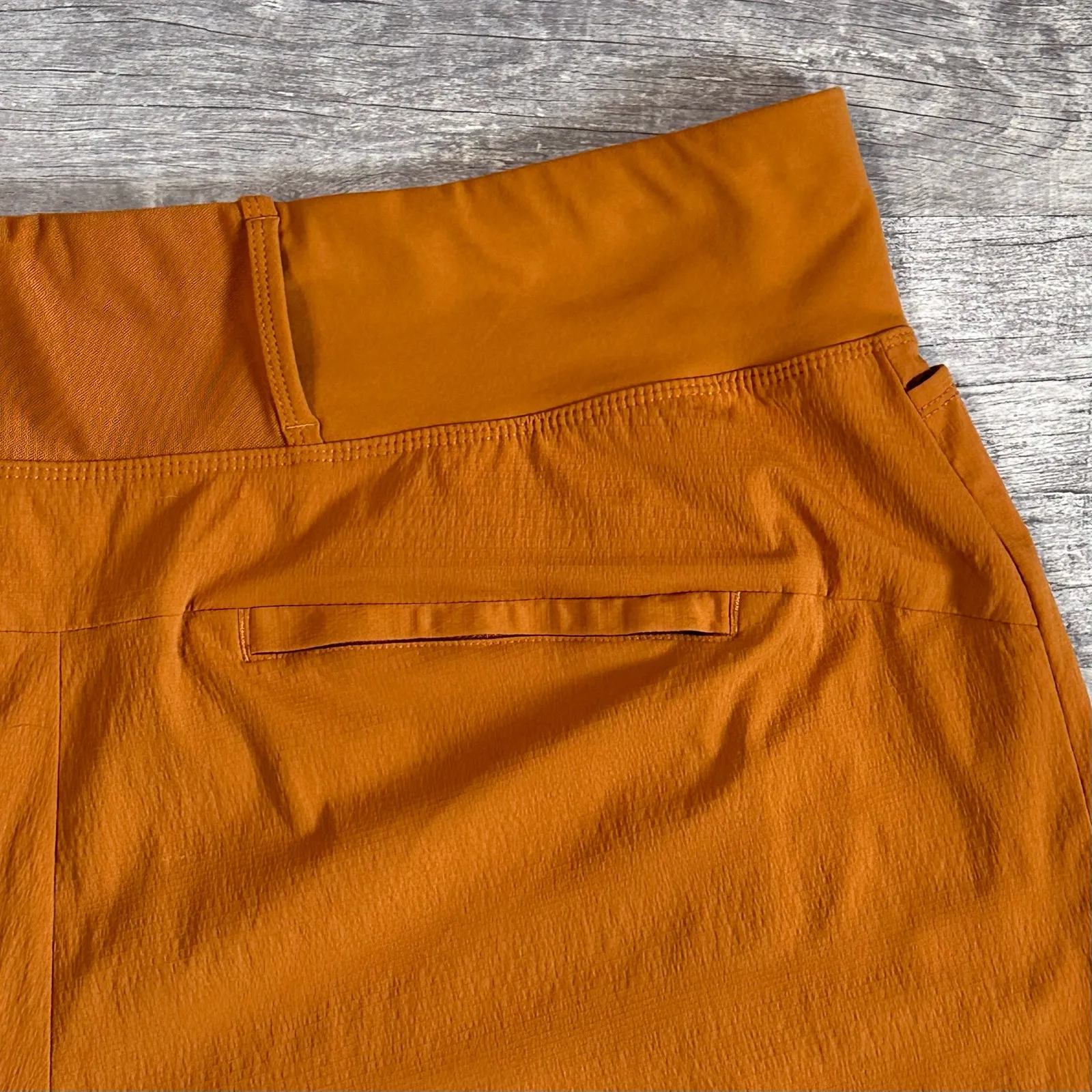 Athleta Trekkie North Pull On 3.5” Short Womens 20 High Rise Brown Orange Hiking - Image 5