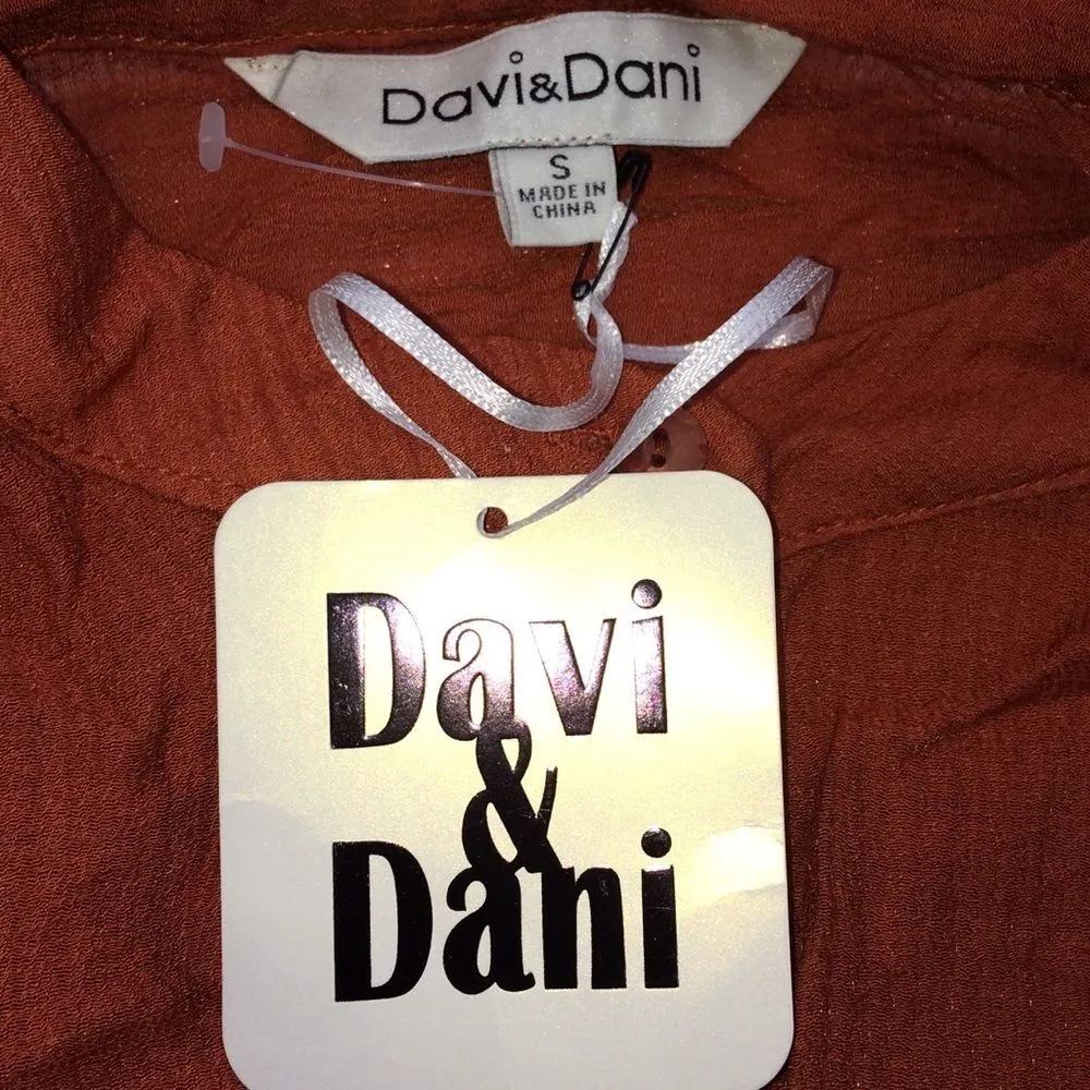 Davi & Dani Button Up Twisted Front Shirt w/Longer Back & Sleeves in Rust Size S - Image 9