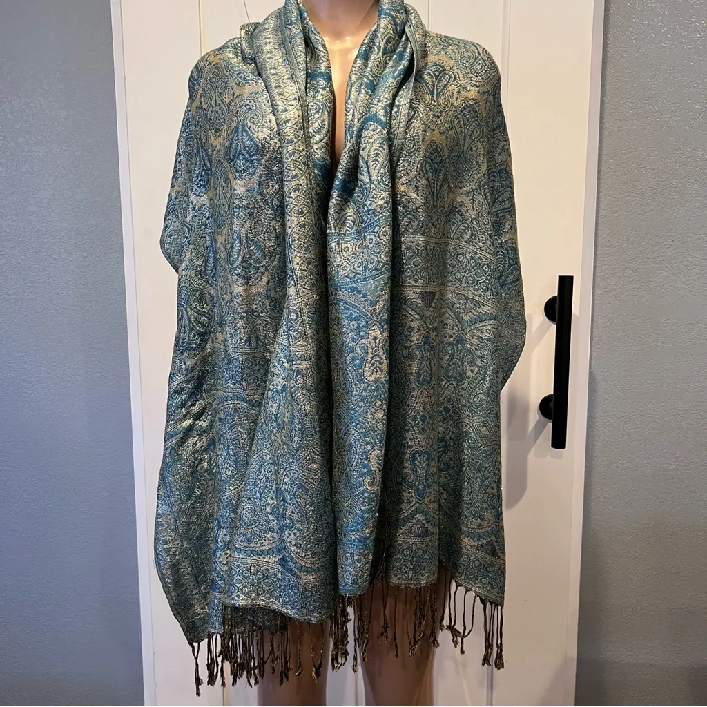 Pashmina Silk blend fringe Elegant Blue and Gold Paisley Scarf wrap shawl 70’ - Image 3