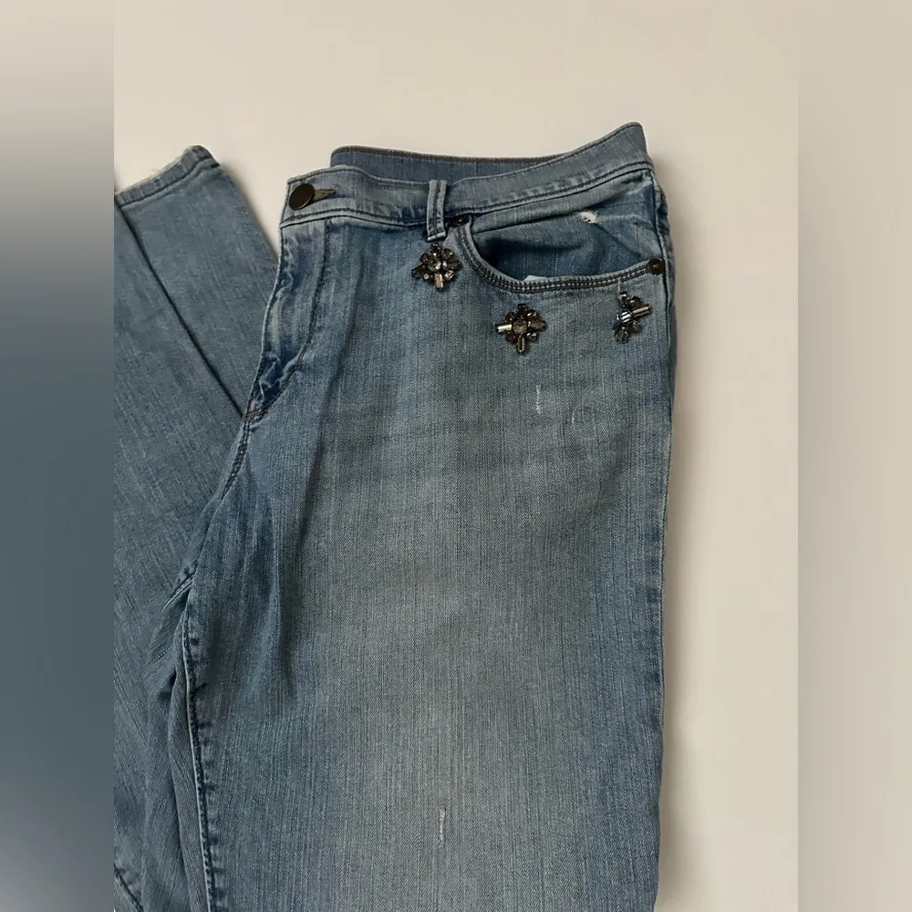 LOFT Relaxed Skinny Jeans Sz 30 / 10 Light Wash Beaded Embellished  Mid Rise‎ - Image 10