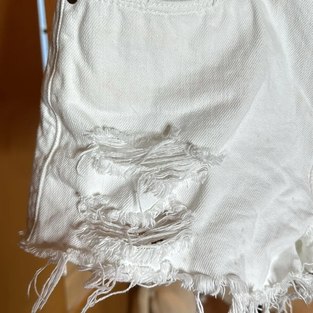 Blank NYC The Barrow White Vintage High Rise Shorts Size 27 - Image 6