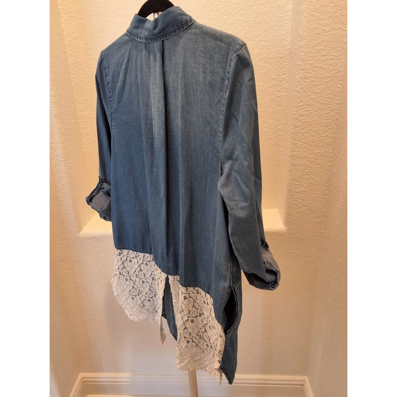 American Rag Size M With Lace On Botttom Back - Image 7