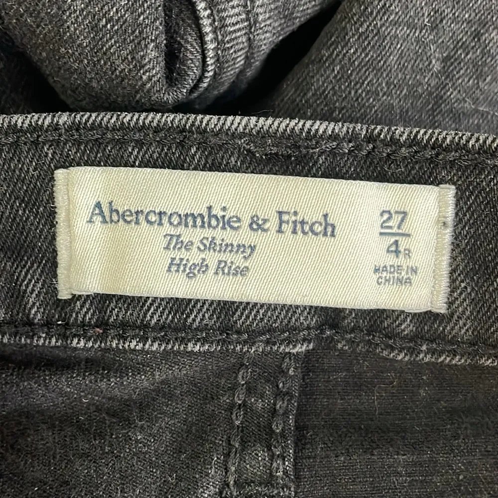 Abercrombie & Fitch The Skinny High Rise Jeans - Image 5