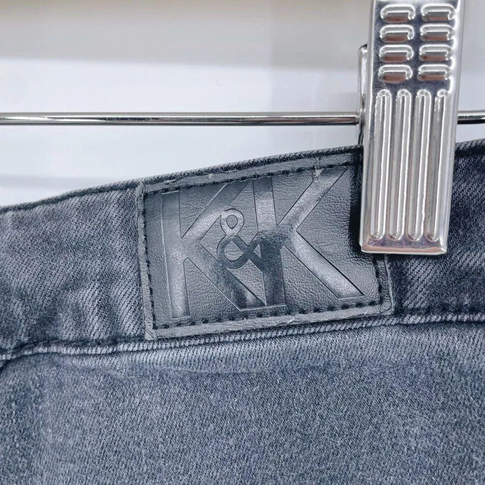 Kendall & Kylie‎ Gray Denim Shorts Seamed Detail Size 7 - Image 4