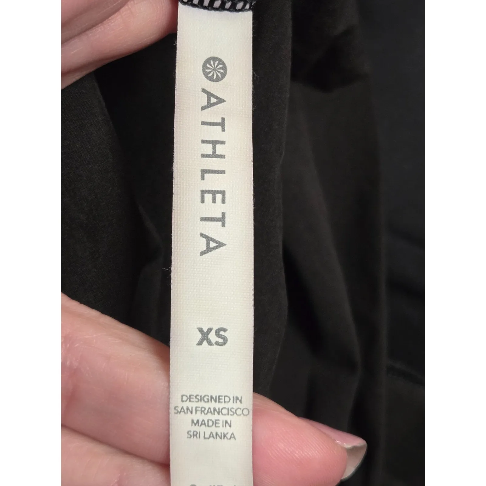 Athleta Top XS Solid Black Solace Support Top Blue Tank Built in Bra 531153 - Image 4