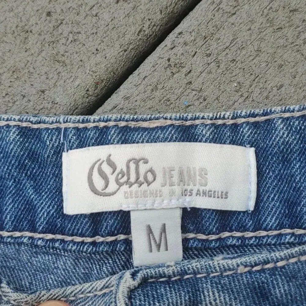 Cello Embroidered Distressed High Rise Jean Shorts Size Medium - Image 4