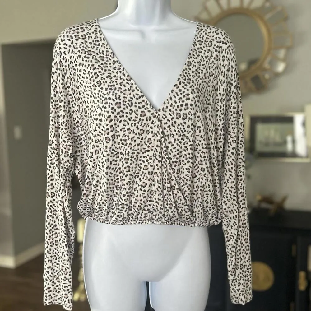 Heavenly By Victoria’s Secret Leopard Print Cozy Long Sleeve Lounge - Sz Medium - Image 2