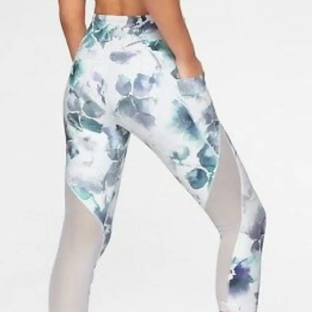 Athleta Floral Mudra 7/8 Leggings - Image 3