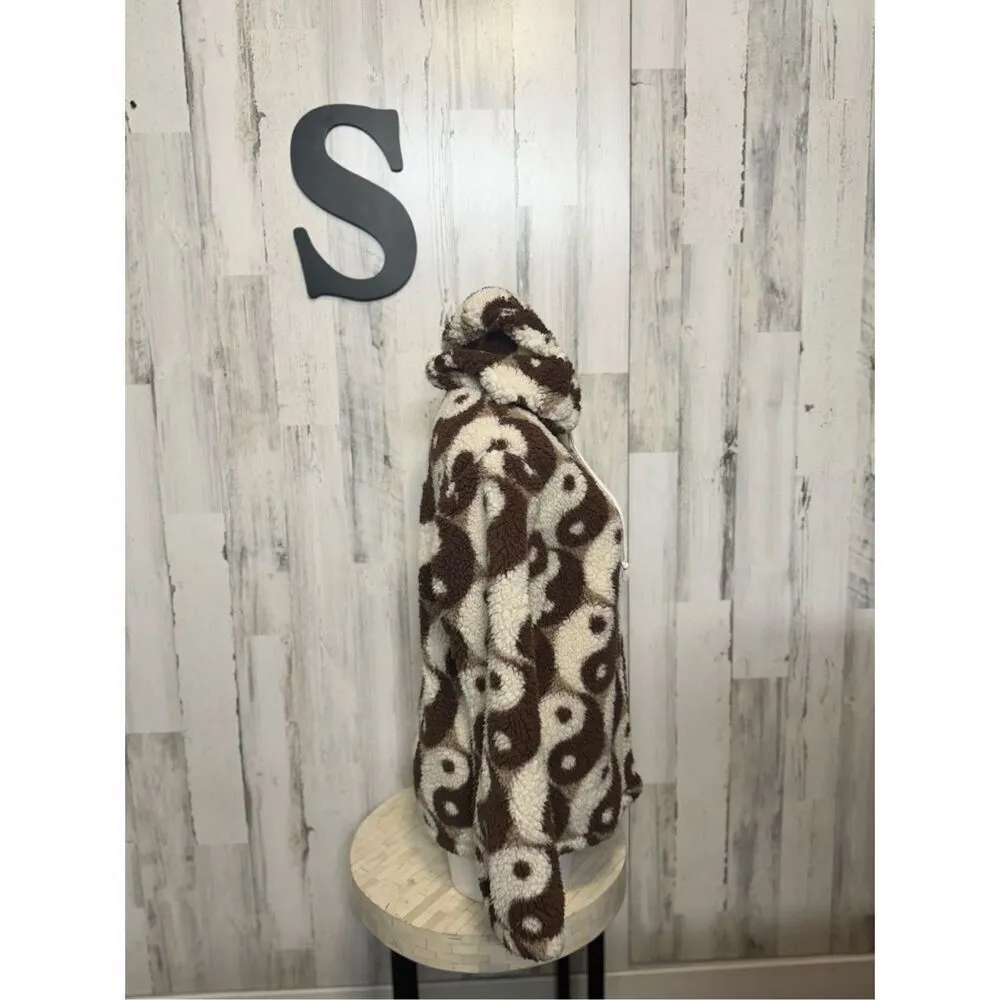 Pacsun fuzzy Sherpa jacket size small - Image 8