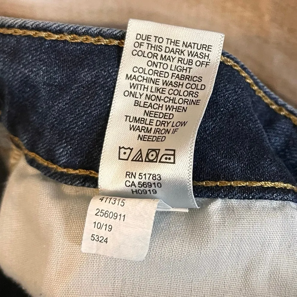 Maurices Dark Wash Skinny Jeans Size‎ 2 - Image 8