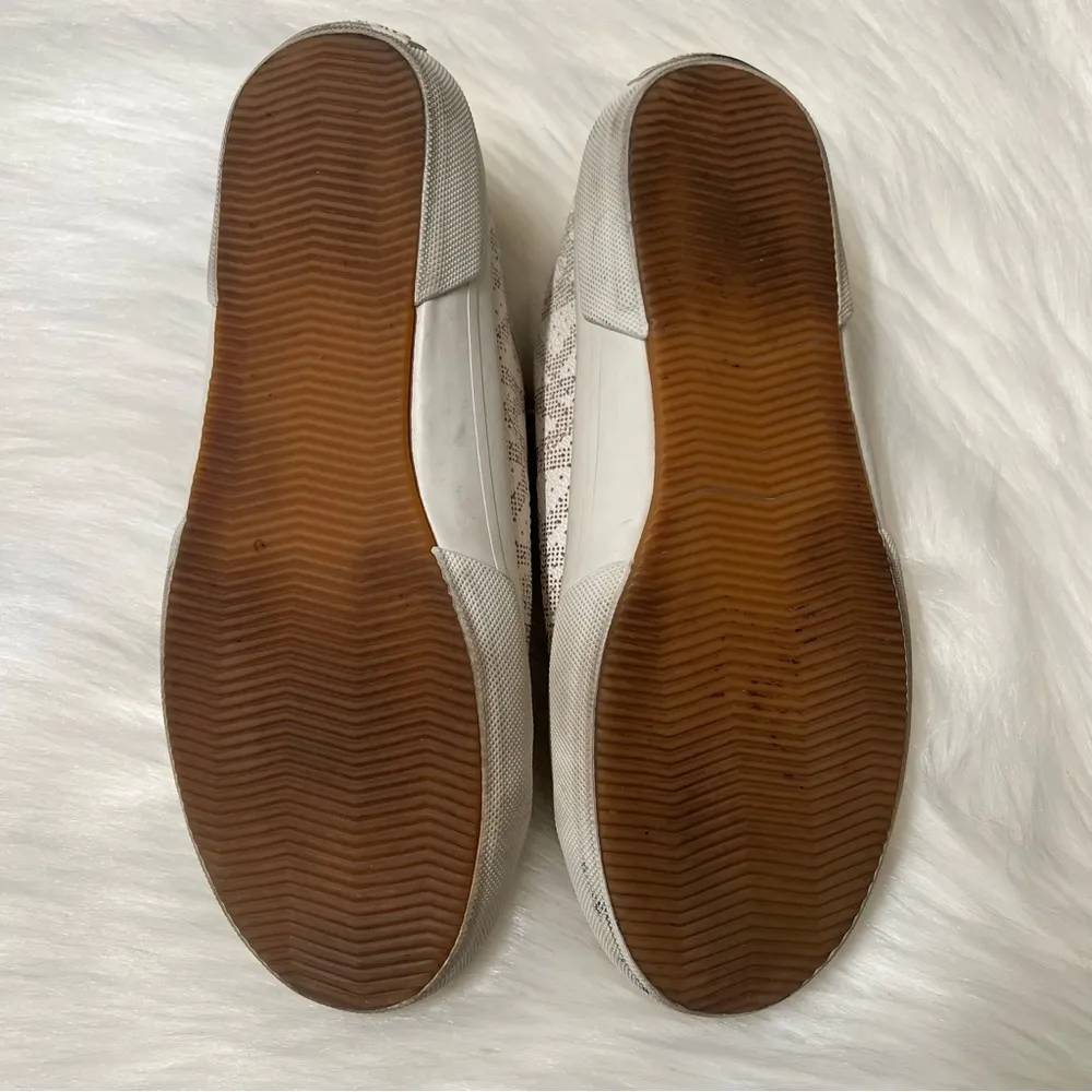 Michael Kors Logo Off white/cream tennis shoes with gold hardware - Image 3