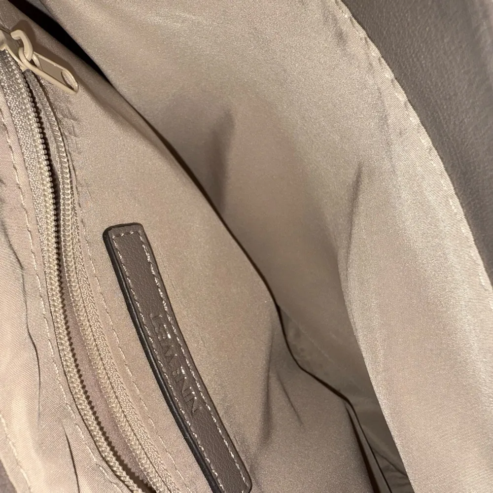 Nine West Gray and White Handbag - Image 3