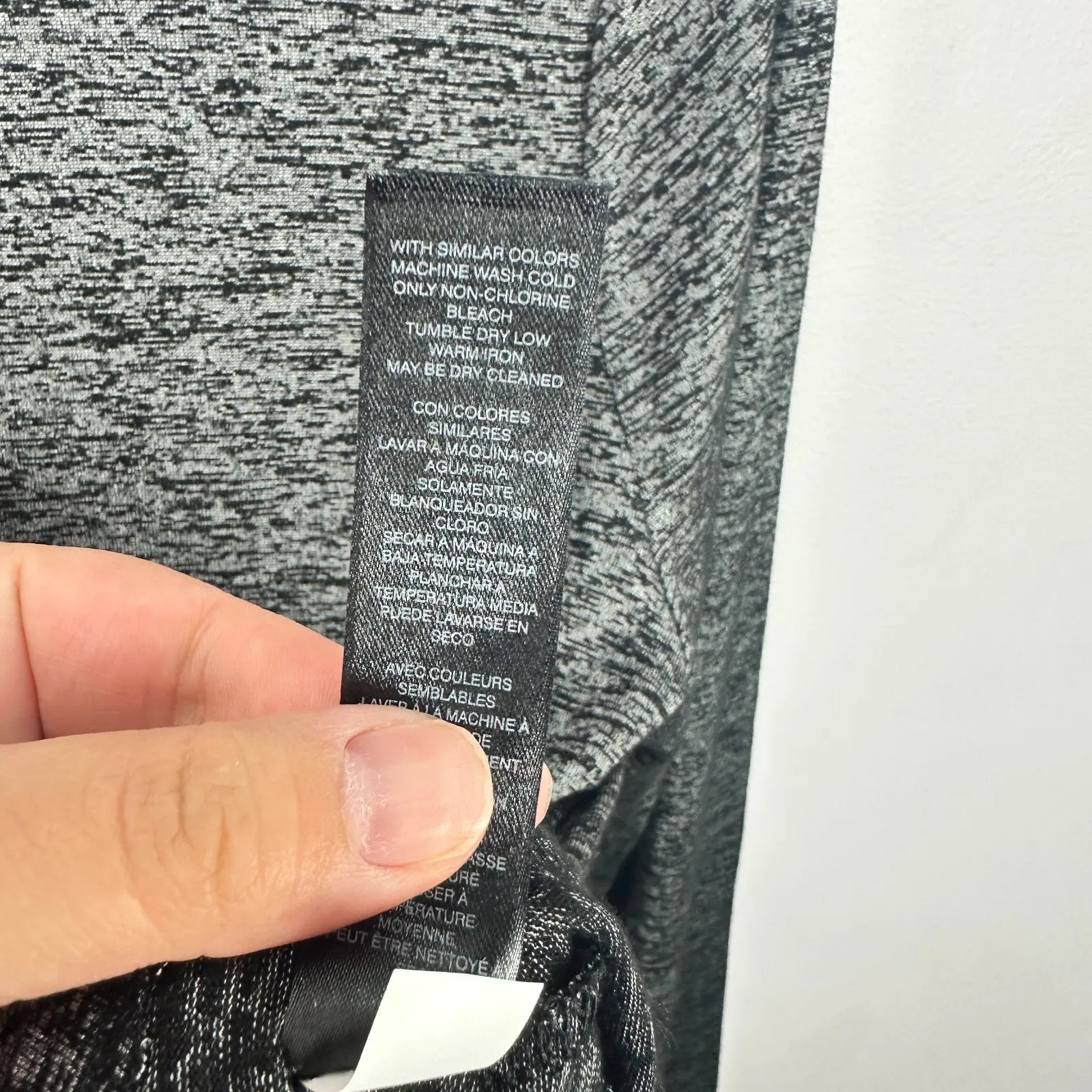 WHBM Top M Gray Metallic Shimmer Long Sleeve Y2K Glam Minimalist Party Basic - Image 4