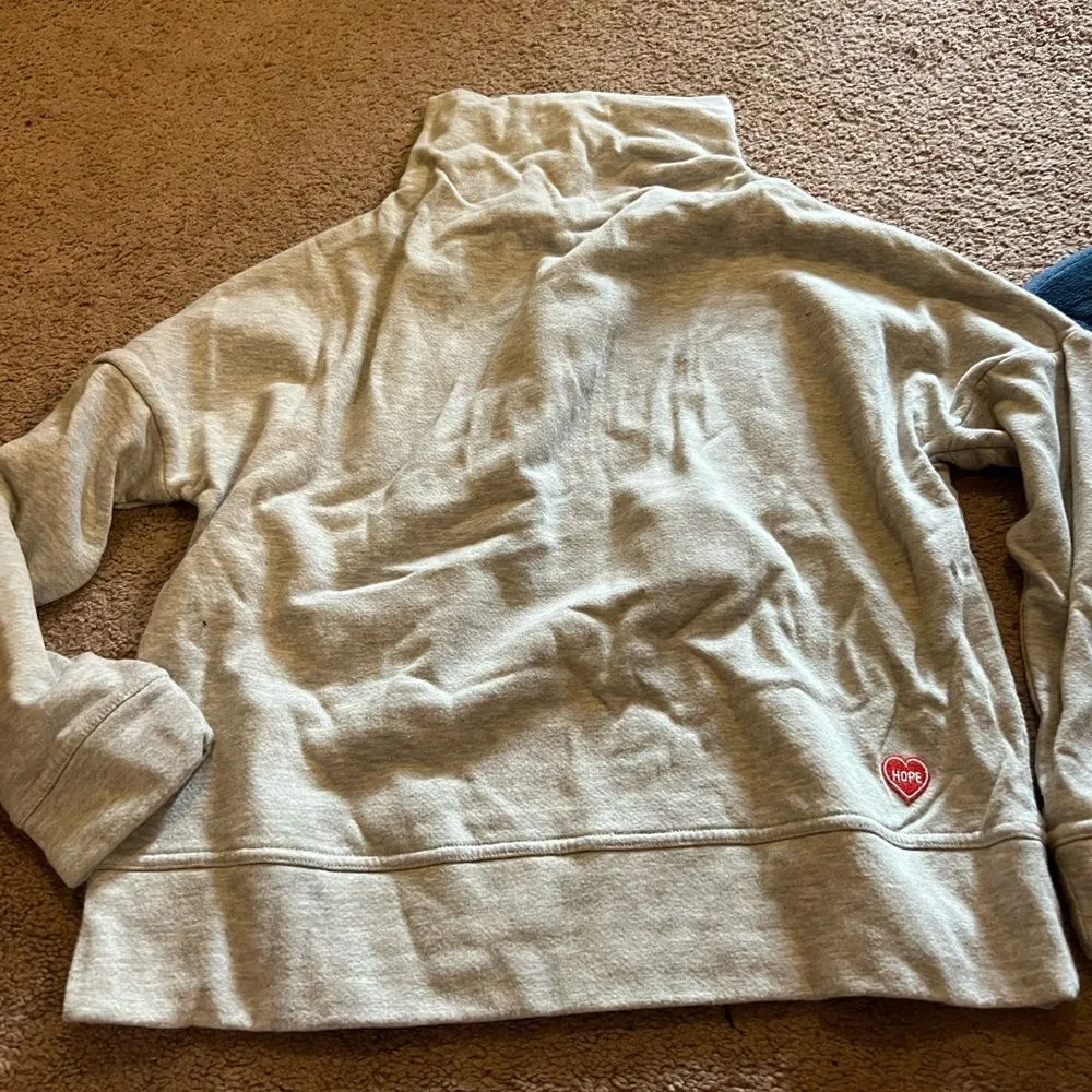 Lou & grey medium sweater - Image 7