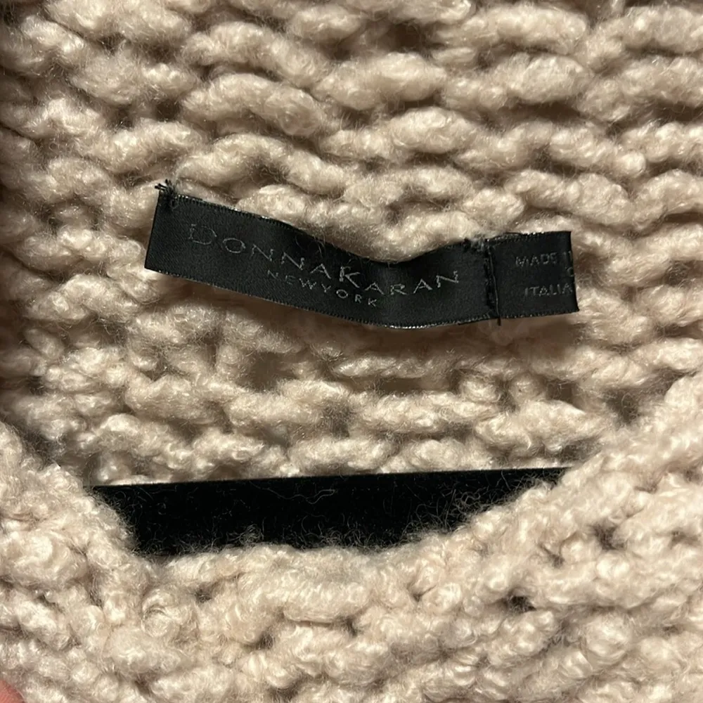 DONNA KARAN Cashmere Open Weave Turtleneck Sleeveless Sweater, Beige,Size Medium - Image 5