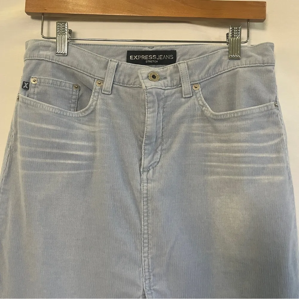 Express Corduroy Skirt Size 5/6 Light Blue Front Slit Career Work Preppy Casual - Image 2