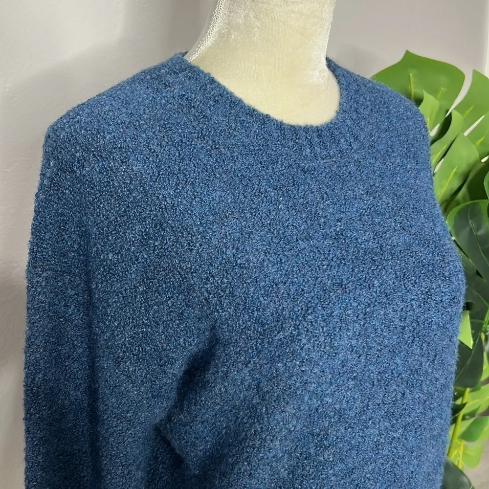 Everlane  • the teddy wool blend boucle sweater - Image 4