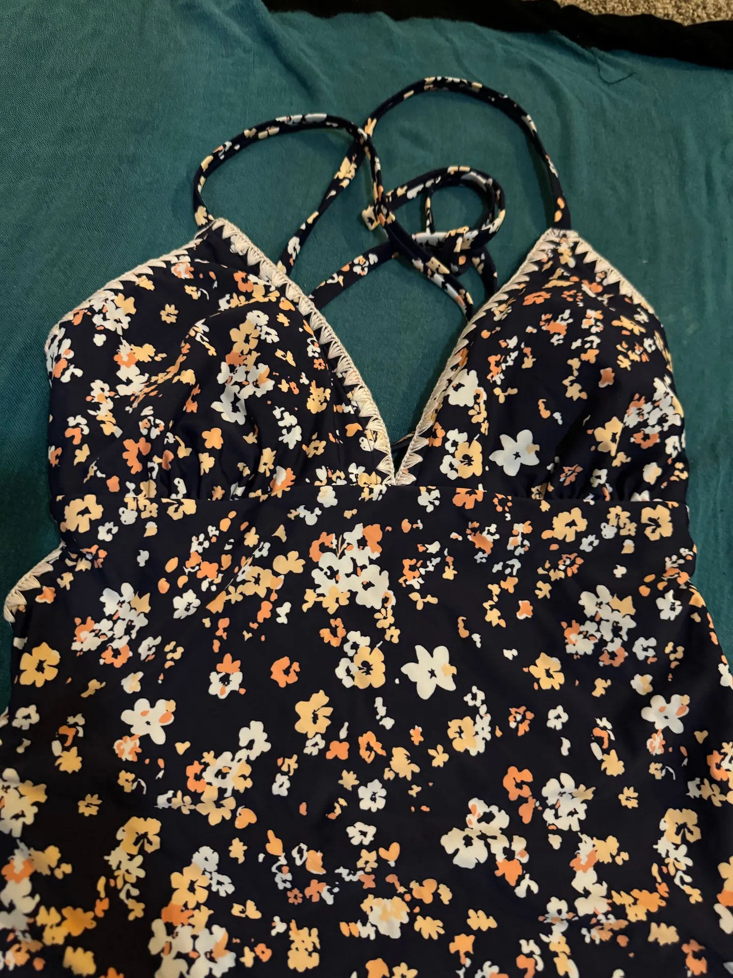 CUPSHE Women's One Piece Swimsuit Deep V Neck Back Crisscross Lace Up - Image 7