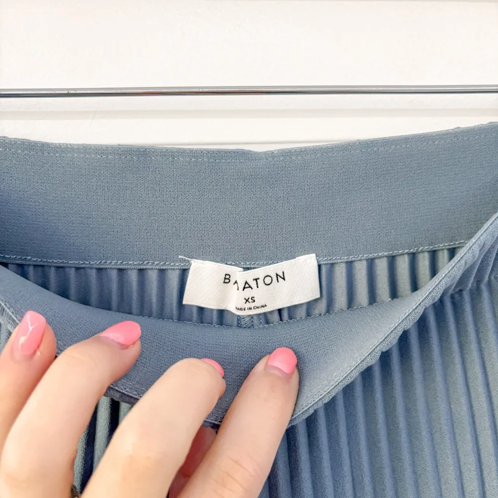 Babaton Aritzia Lincoln High Rise Wide Leg Pleated Pant - Image 5