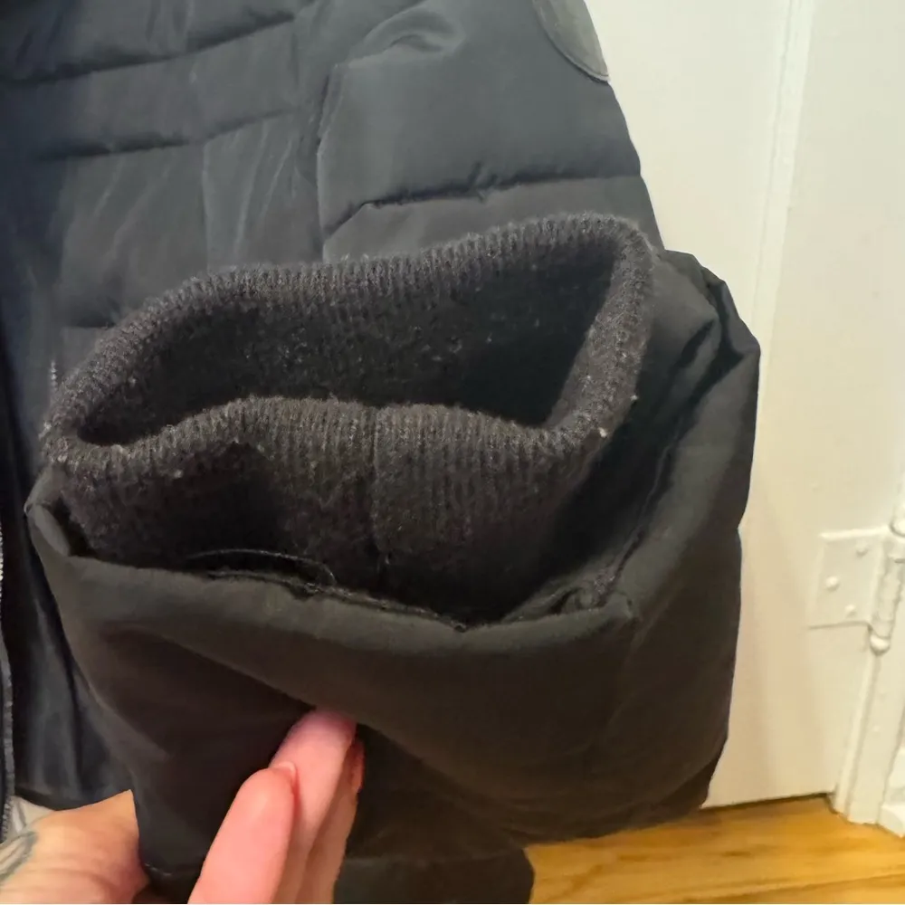 DKNY  Puffer Jacket - womens size XS - Image 9