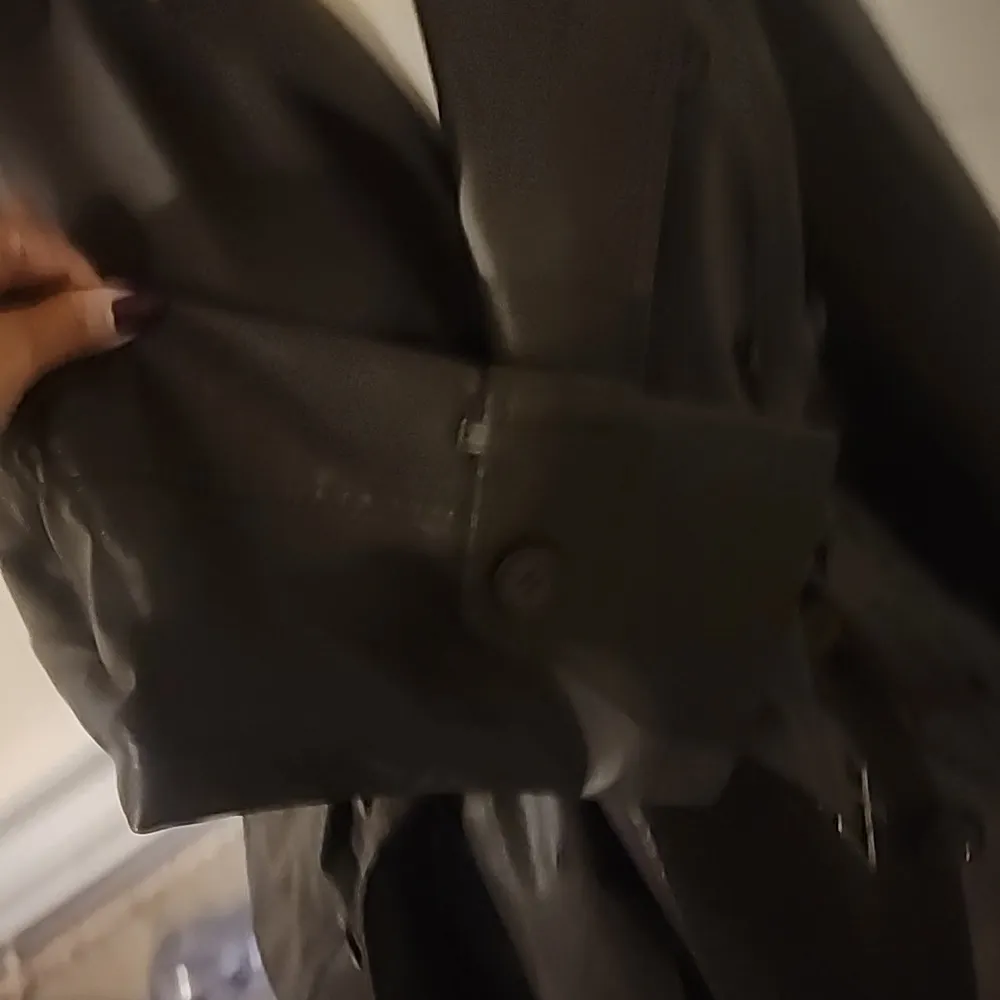 MAX STUDIOS FAUX LEATHER BROWN LONG DOUBLE BREASTED BELTED TRENCH COAT SIZE M - Image 6