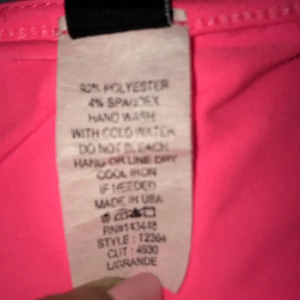 𝅺WINDSOR bright pink spaghetti strap tank top NEW size L - Image 4