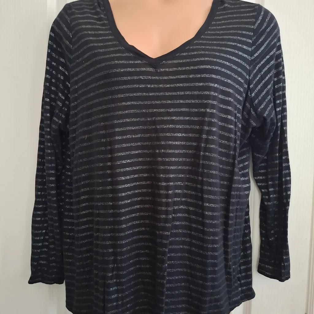 Lane Bryant 18 20 Black Striped V-Neck Women's Top - Image 2