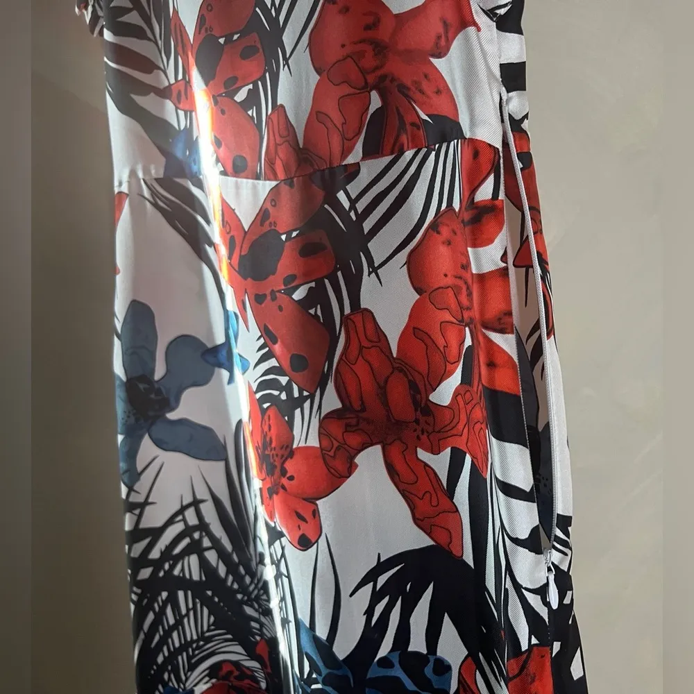 See by Chloé womens Ruffle Neck Short Sleeve 100% silk Floral Print dress|Size:4 - Image 10