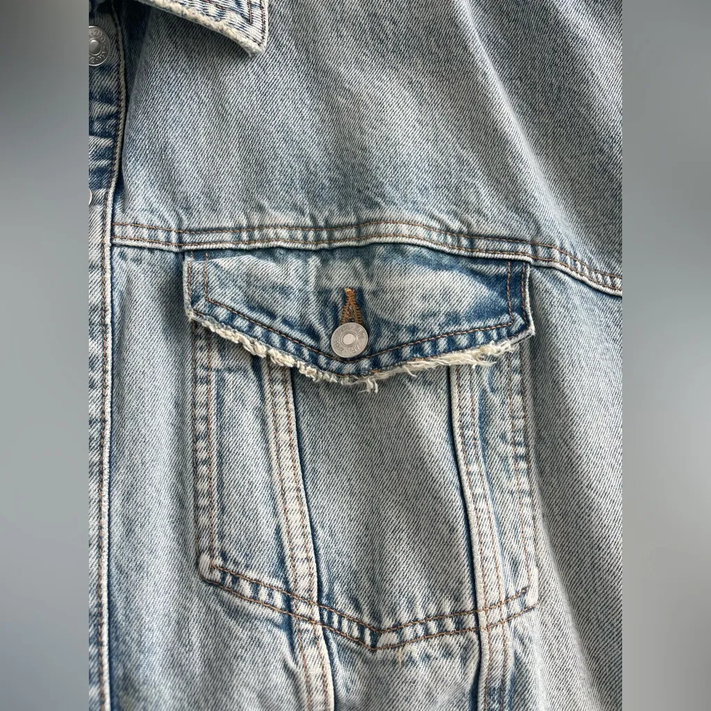 ZARA OVERSIZED LIGHT BLUE DENIM JACKET M- L - Image 7