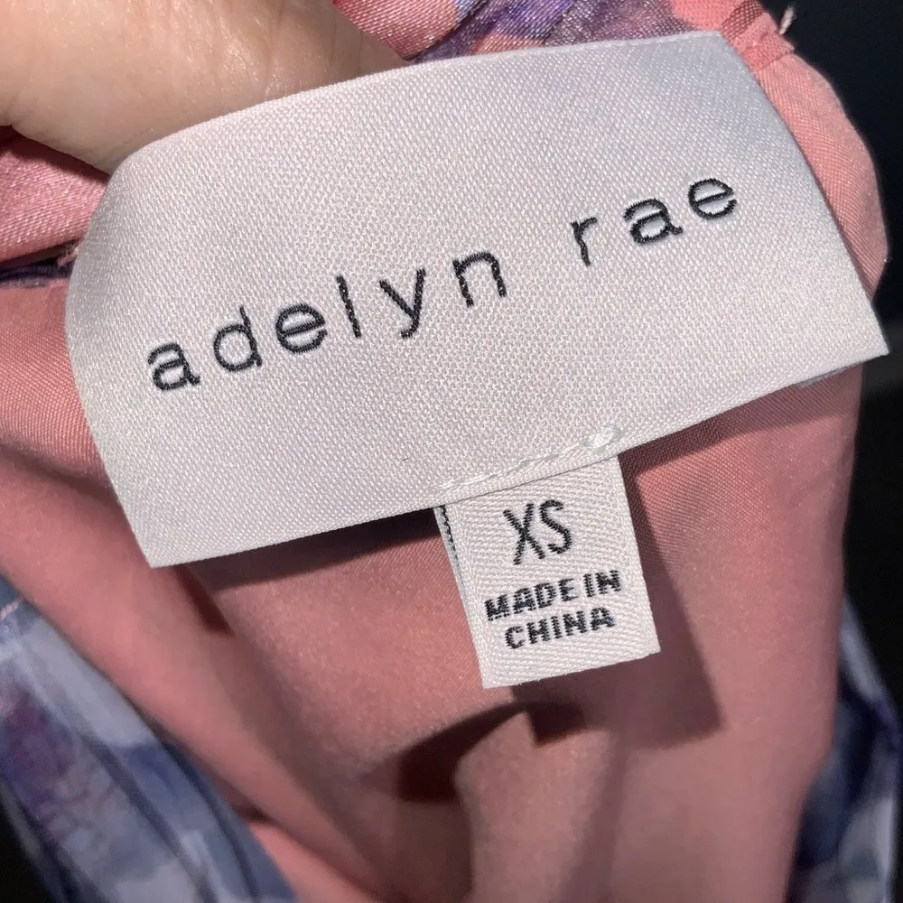 Adelyn Rae Sloan Tie Neck Halter Top Peach Multicolor Floral Dainty Silky XS - Image 13