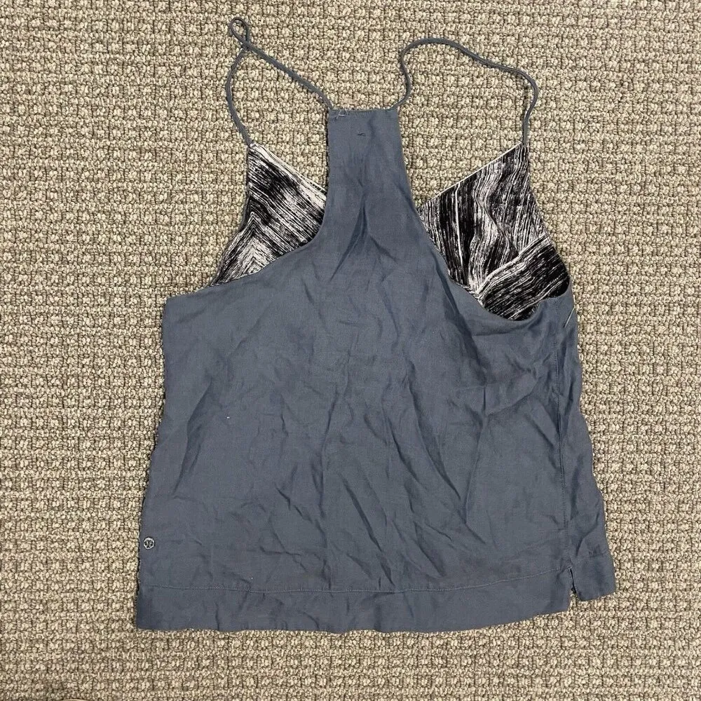 Lululemon Tank Top Womens Sz 4 XS/S Wake And Flow Camisole Blue Denim Racer Back - Image 3